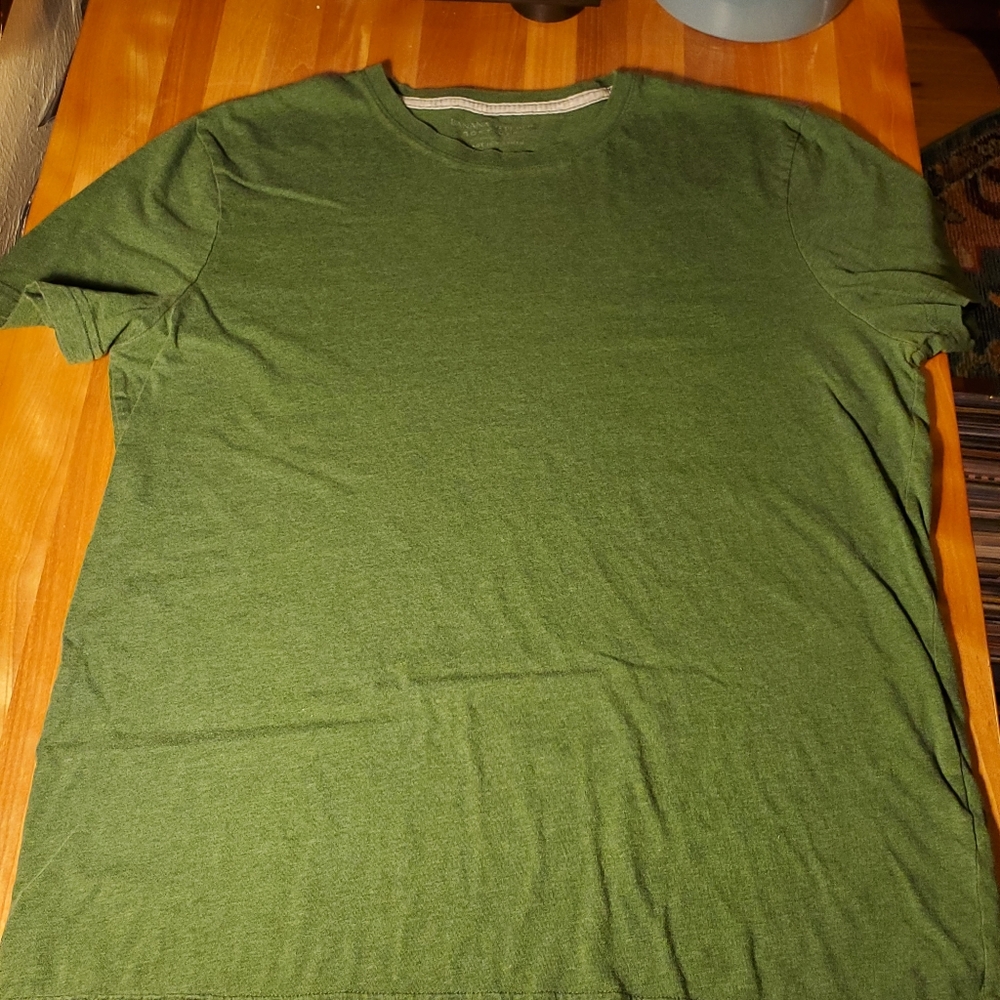 Men's Banana Republic Soft Wash T - sz. L